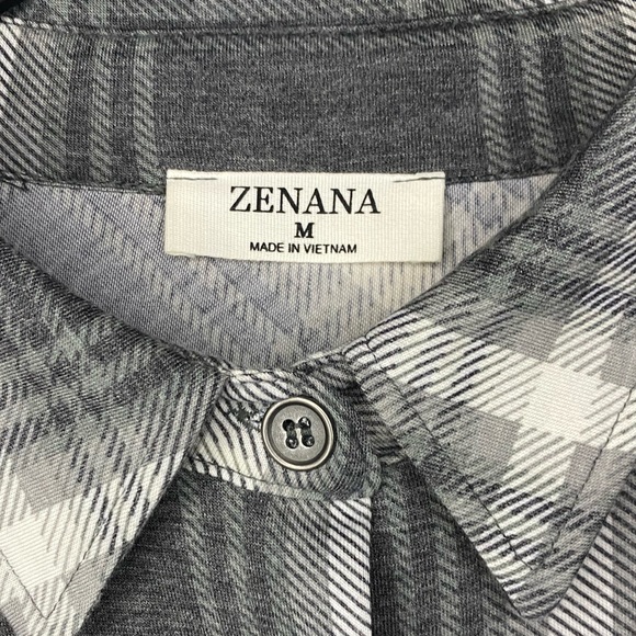Zenana lightweight flannel shacket. Size medium - Picture 2 of 7